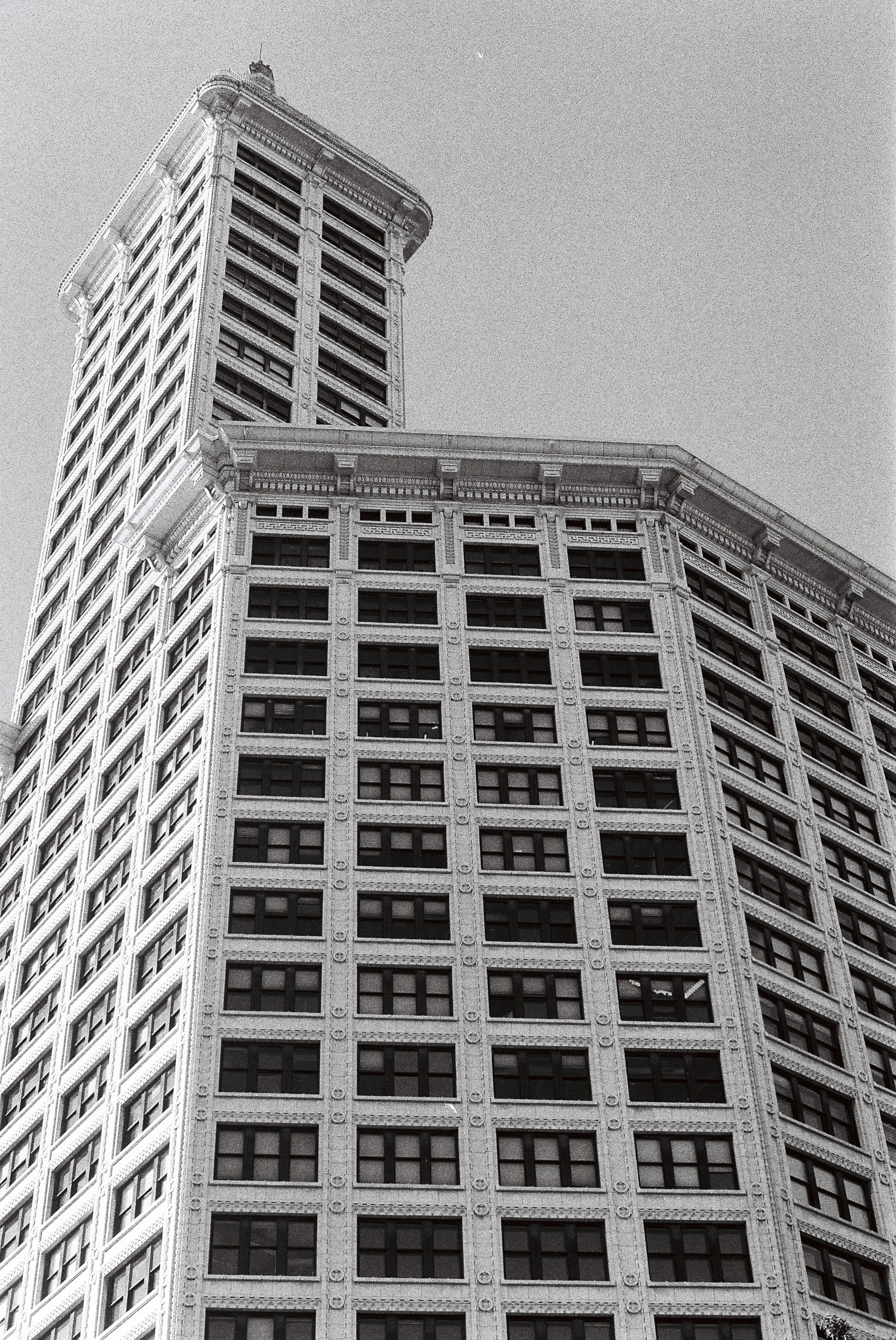 Minolta SRT-201 Smith Tower Photo
